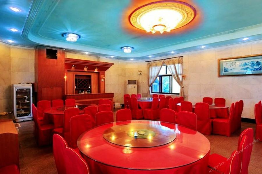 Luchi Hotel Lujang Kültér fotó